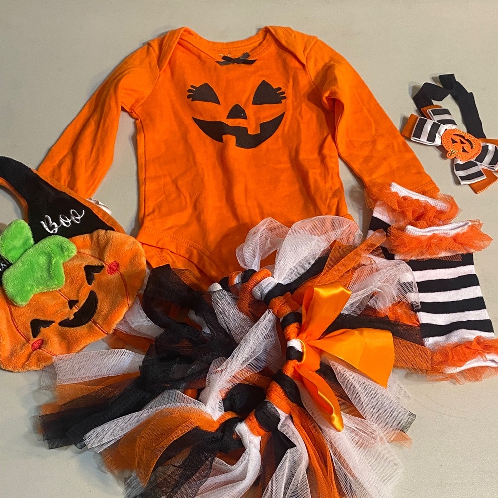 Baby Essentials Orange & Black Jack-O'-Lantern Tutu Outfit